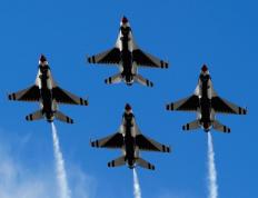 开云体育下载-跨越球场的英雄时刻，从尤文单节锁定胜局到罗德里戈欧冠封神