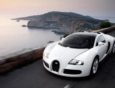 开云体育在线-绿茵场的传控与街道赛的漂移，两种统治力的极致书写