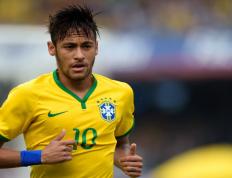 开云体育入口-伊朗对阵奥地利，基耶萨惊艳四座，绿茵场上的艺术绽放