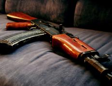 开云平台-F1新赛季揭幕战之夜，英格拉姆全程高能输出，诠释速度与激情