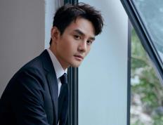 开云体育APP下载-悬崖边的救赎，洛杉矶湖人加时险胜费城76人，将西决悬念留到最后一刻