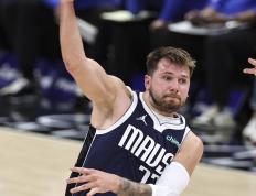 开云体育APP下载-森林狼客场大胜鹈鹕，唐斯砍下40+20的简单介绍