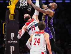 开云体育下载-鹈鹕轻取爵士，约基奇高光表现