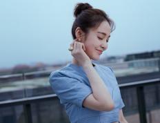 开云APP-弹簧之舞，迪亚斯如何于千钧重压中完成安哥拉的致命爆发