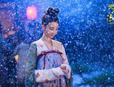 开云APP-紫金屏障，年度焦点夜浓眉35+20统治攻防