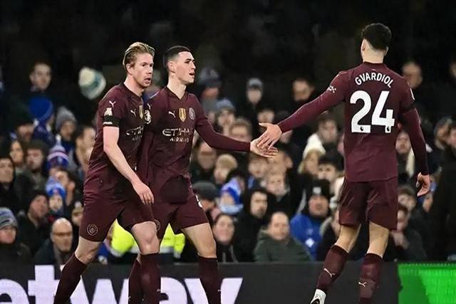 开云体育官方网站-英格兰险胜韩国，费兰·托雷斯三分雨点燃全场的简单介绍