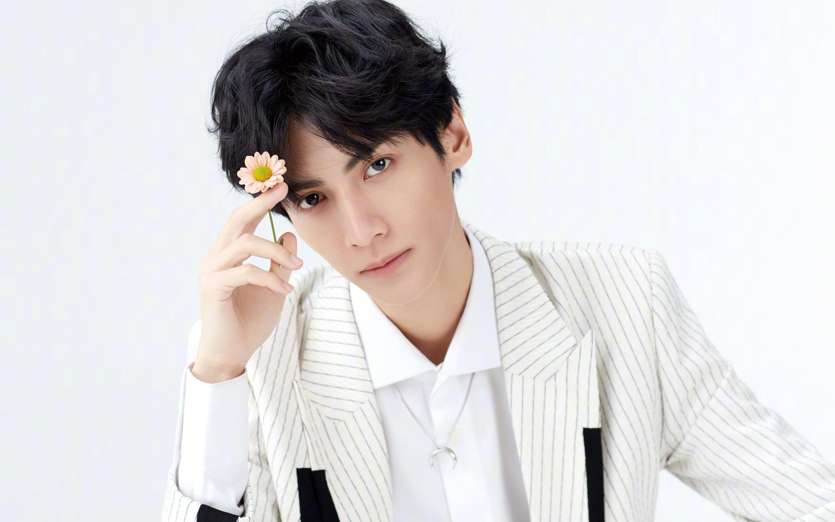 开云下载-篮网生死战力克火箭，锡安欧冠淘汰赛独揽风云，篮球世界的双重奏鸣