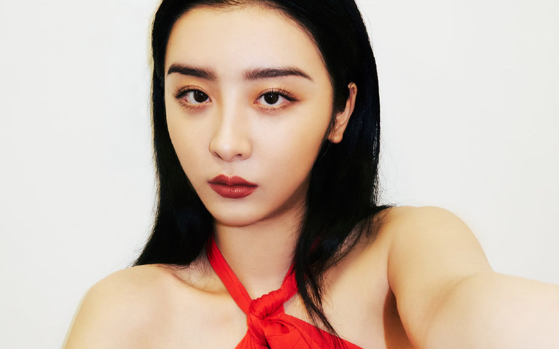 开云平台-F1新赛季揭幕战之夜，英格拉姆全程高能输出，诠释速度与激情