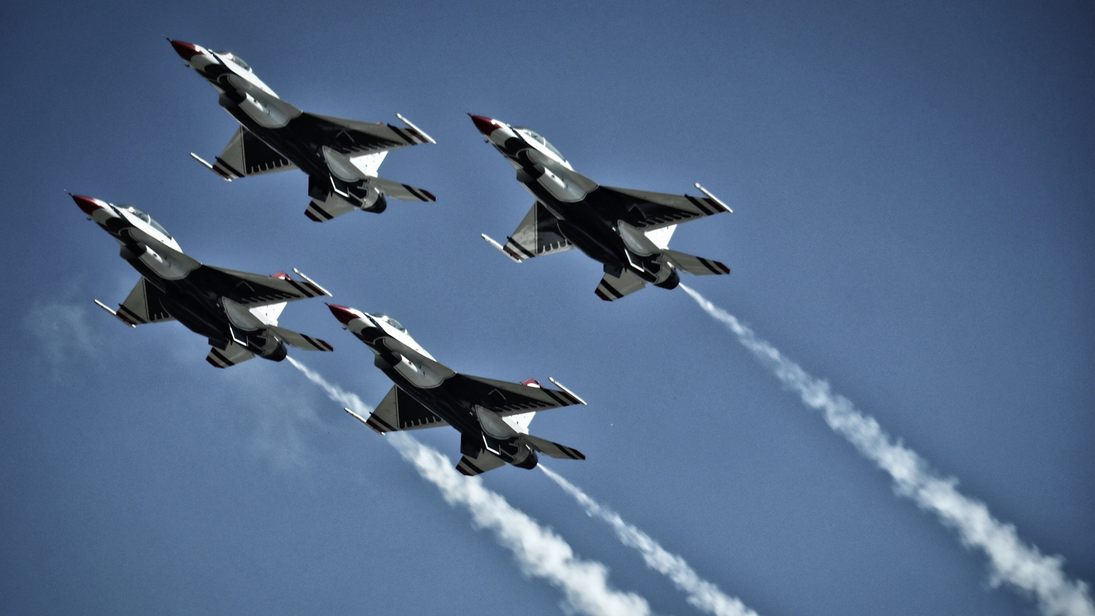 开云体育官方网站-年度焦点之战之夜，拉梅洛·鲍尔书写神迹